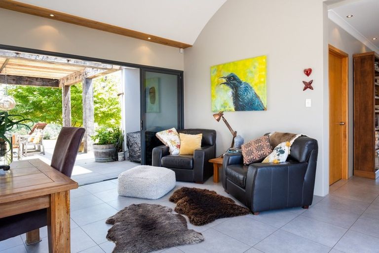 Photo of property in 617 Puketapu Road, Puketapu, Napier, 4183