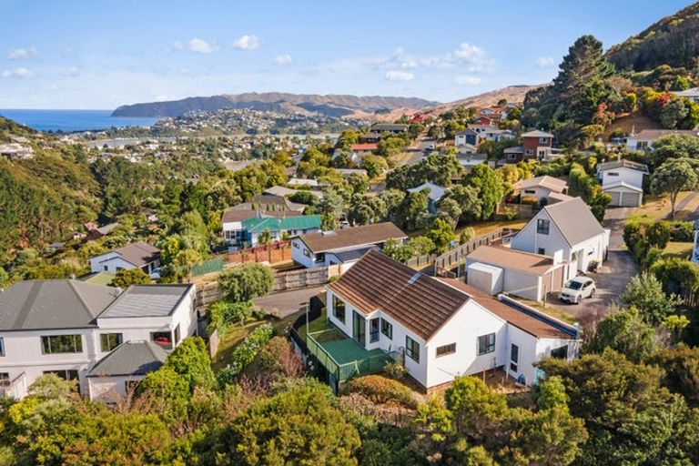 Photo of property in 84 Mercury Way, Whitby, Porirua, 5024