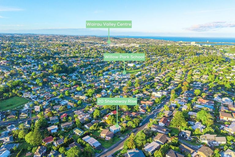 Photo of property in 20 Shanaway Rise, Hillcrest, Auckland, 0627