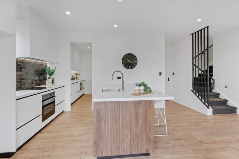 Photo of property in 27 The Boulevard, Sunnyhills, Auckland, 2010