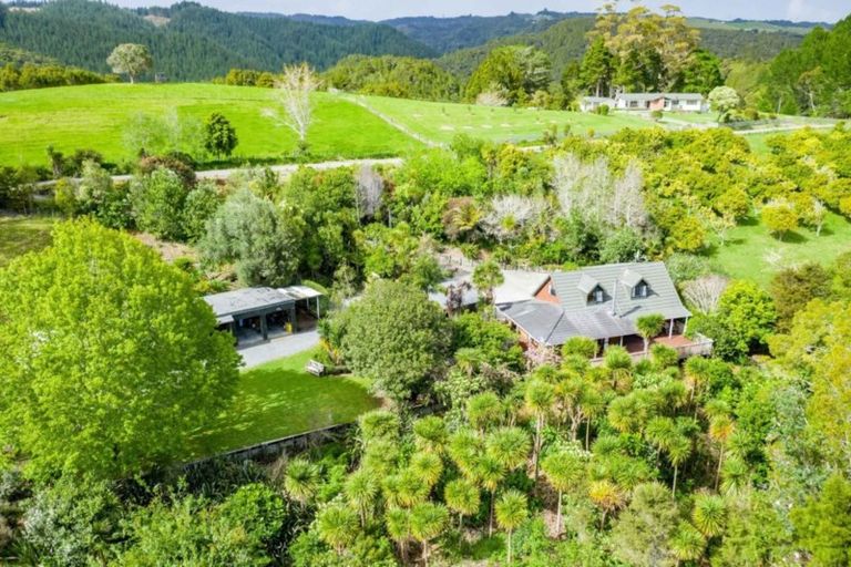Photo of property in 318 Glenmohr Road, Waipu, 0582
