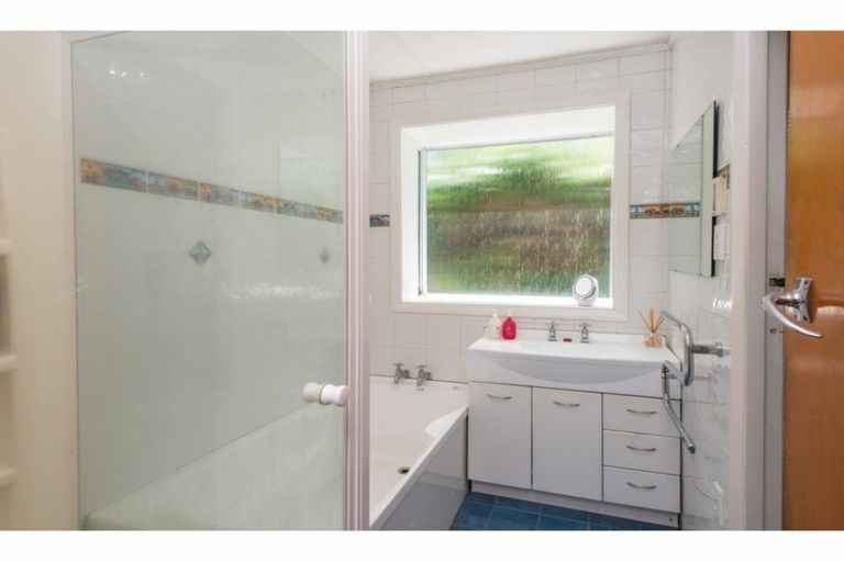 Photo of property in 52 Farrington Avenue, Bishopdale, Christchurch, 8053