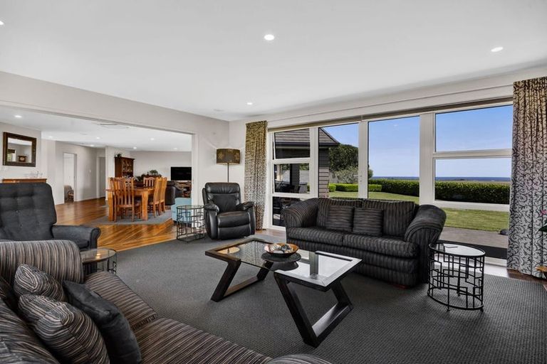 Photo of property in 253 Lwr Pitone Road, Pitone, New Plymouth, 4374