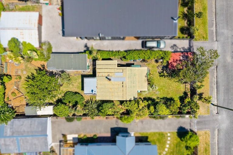 Photo of property in 43 Tovey Street, New Brighton, Christchurch, 8061