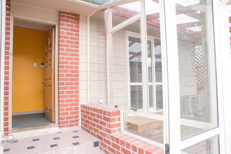 Photo of property in 14 Marine Parade, Bluff, 9814