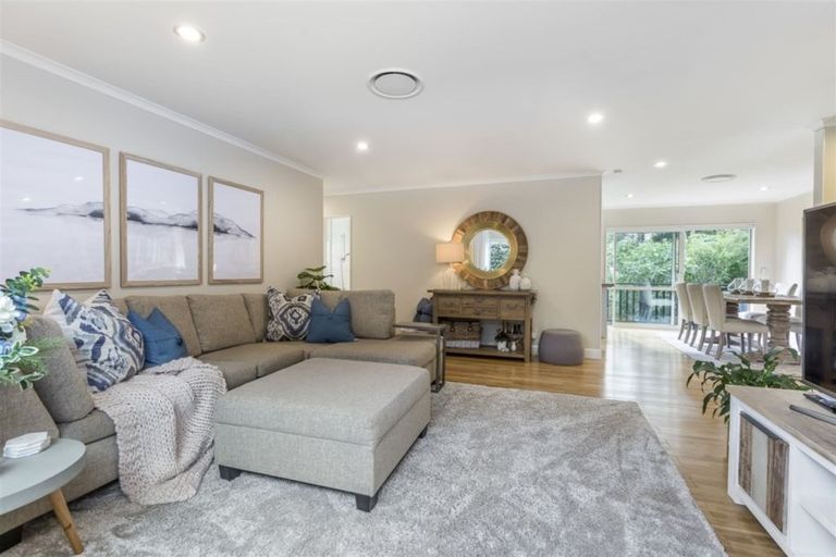 Photo of property in 82f Verbena Road, Birkdale, Auckland, 0626