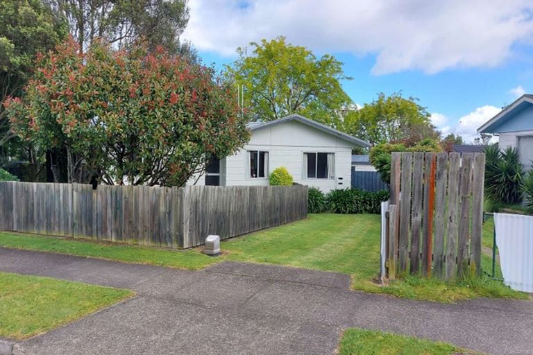 Photo of property in 1 Bronte Place, Owhata, Rotorua, 3010