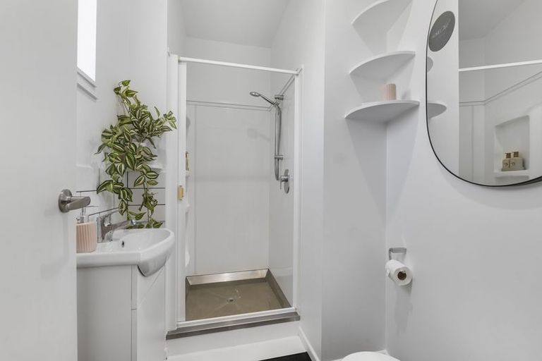 Photo of property in 3 Pukaka Street, Strandon, New Plymouth, 4312