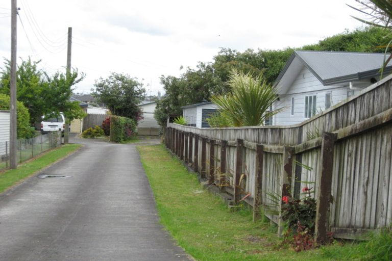 Photo of property in 11 Sullivan Avenue, Mangere Bridge, Auckland, 2022