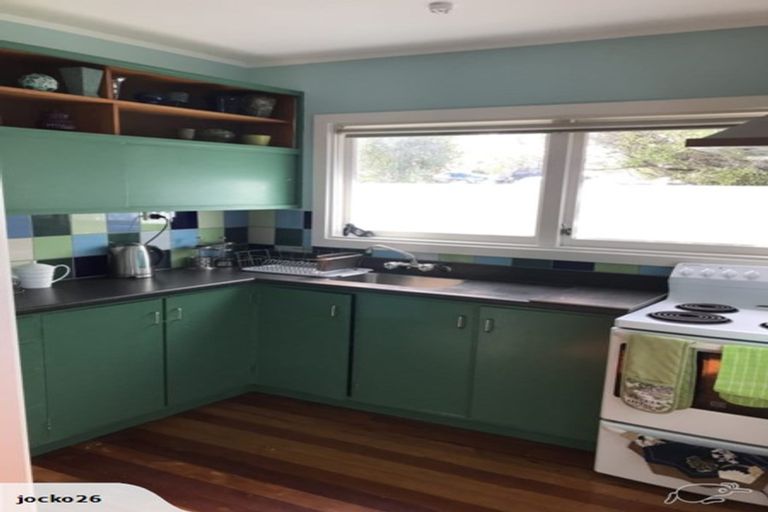 Photo of property in 2/4 George Street, Mangere East, Auckland, 2024