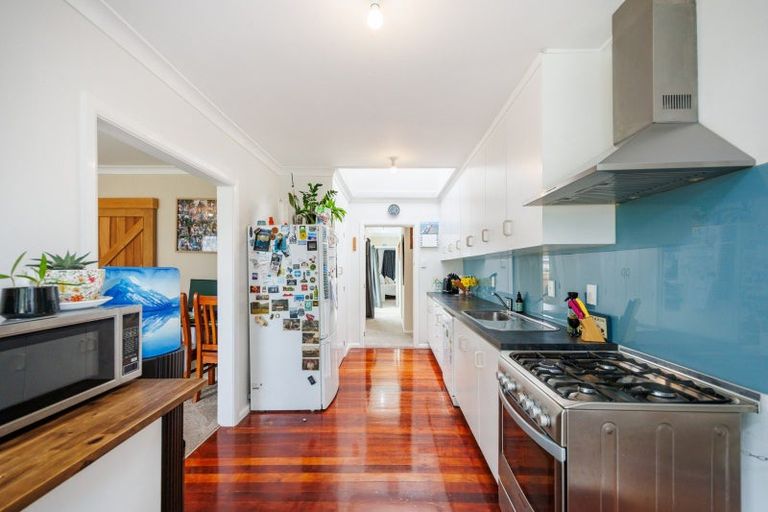 Photo of property in 50 Sheffield Street, Awapuni, Palmerston North, 4412