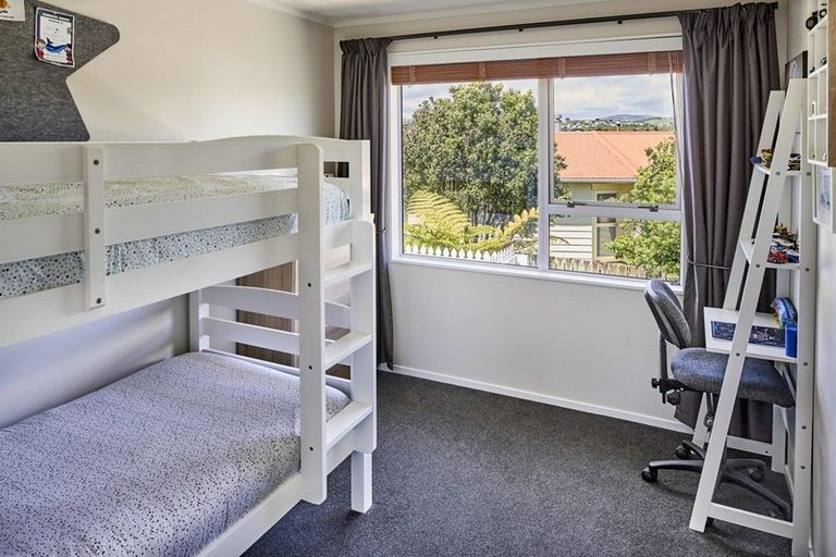 Photo of property in 25 Clipper Street, Titahi Bay, Porirua, 5022