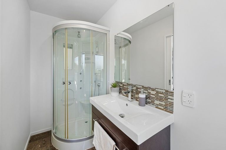 Photo of property in 27 Raukawa Road, Peka Peka, Waikanae, 5391