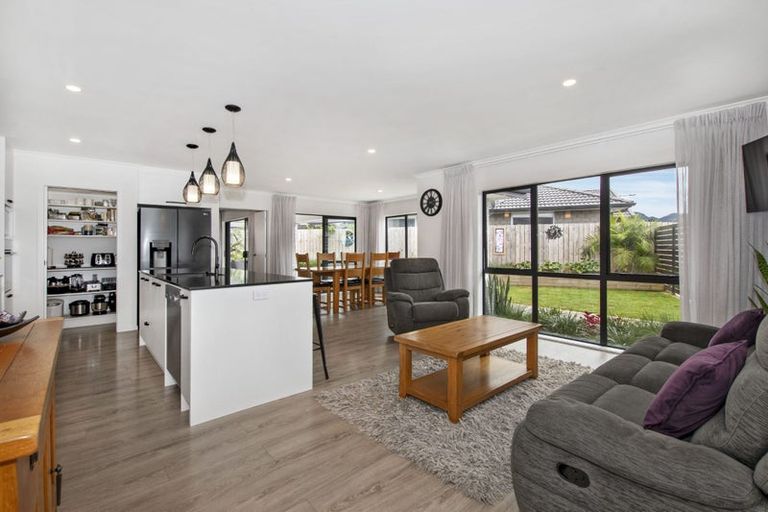 Photo of property in 98 Wairau Drive, Tikipunga, Whangarei, 0112