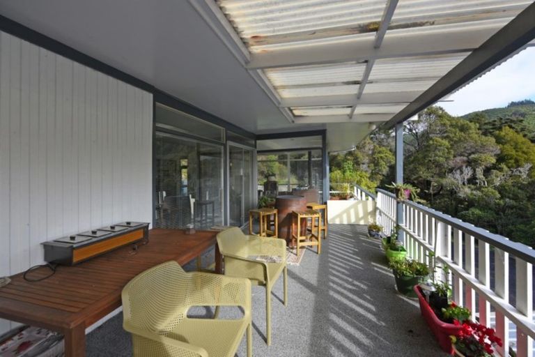 Photo of property in 6a Birch Terrace, Birchville, Upper Hutt, 5018