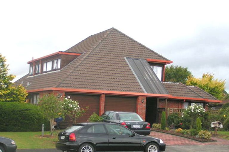 Photo of property in 6 Wilmington Place, Forrest Hill, Auckland, 0620