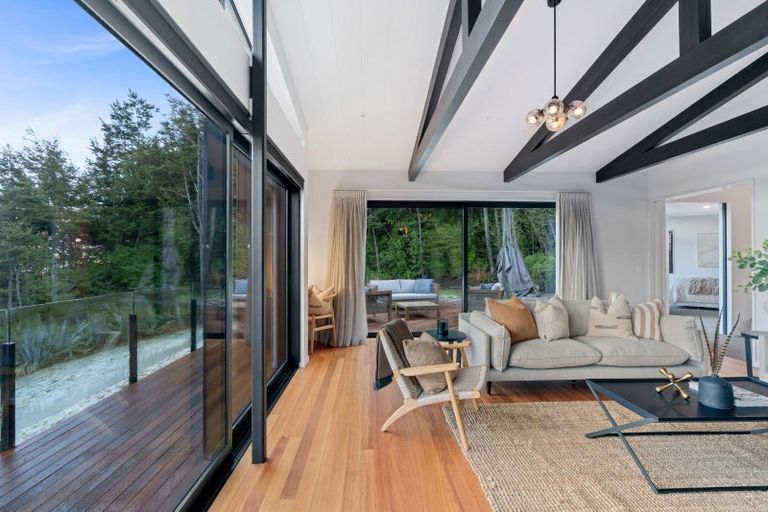 Photo of property in 18 Falcon Heights, Mount Creighton, Queenstown, 9371