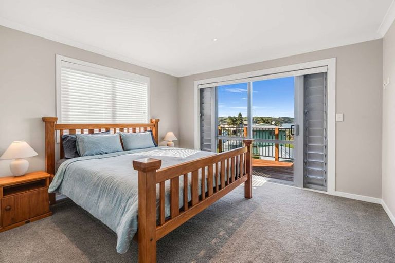 Photo of property in 18 Mariner Cove Road, Tinopai, Matakohe, 0593