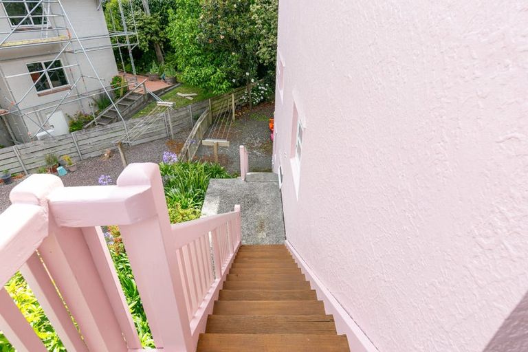 Photo of property in 9c Stowe Hill, Thorndon, Wellington, 6011