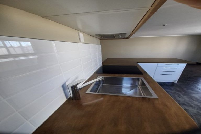 Photo of property in 4 Karyn Street, Castlecliff, Whanganui, 4501