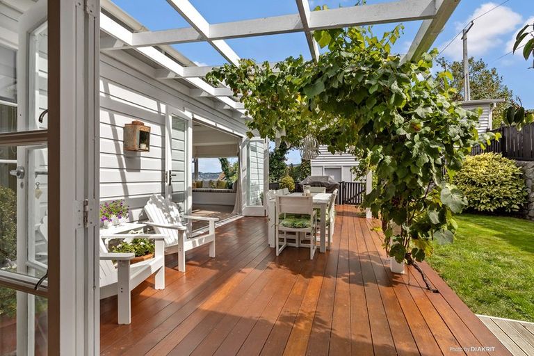 Photo of property in 10 Beacon Hill Road, Miramar, Wellington, 6022