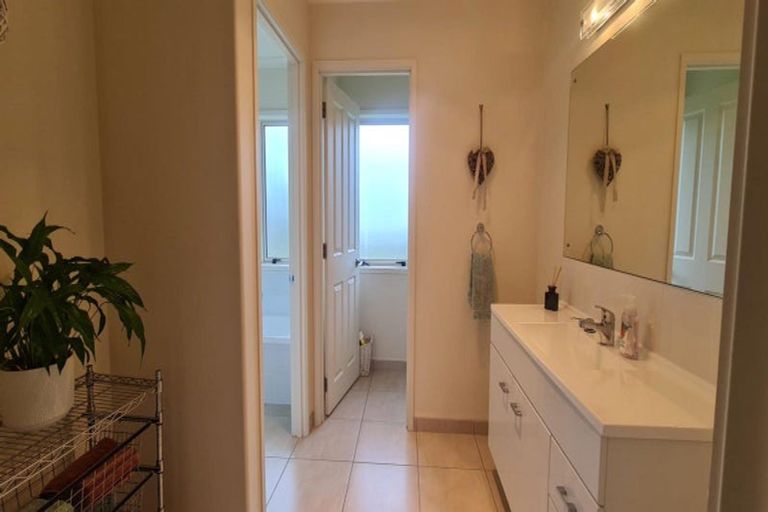 Photo of property in 44 Phillips Street, Sanson, 4817