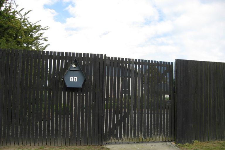 Photo of property in 11 Main North Road, Woodend, 7610