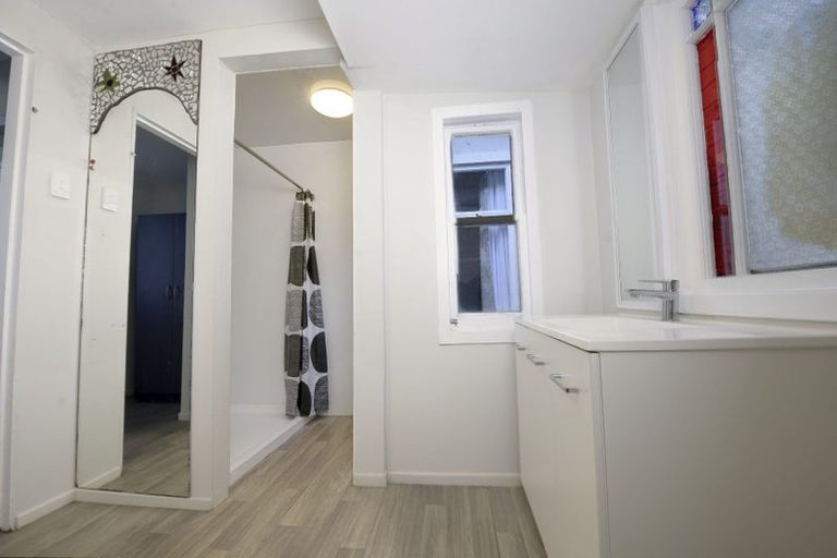 Photo of property in 100 Holloway Road, Aro Valley, Wellington, 6021