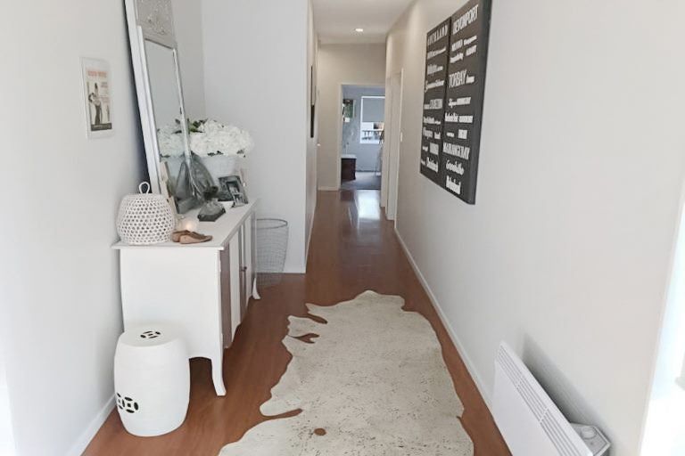 Photo of property in 19b Duncan Avenue, Te Atatu South, Auckland, 0610