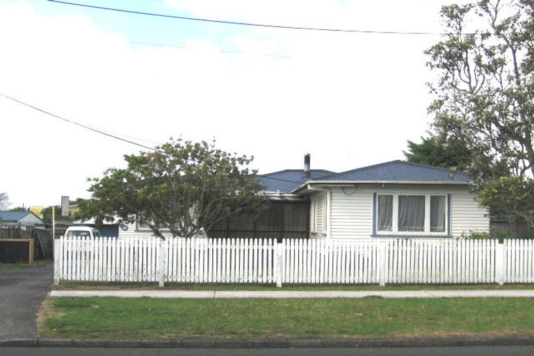 Photo of property in 2 Arney Road, Ranui, Auckland, 0612