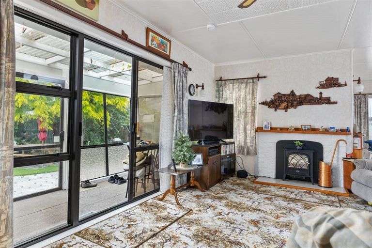 Photo of property in 89 Kent Street, Carterton, 5713