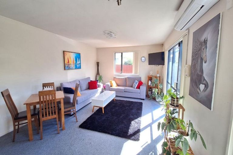 Photo of property in 2/44 Canon Street, St Albans, Christchurch, 8014