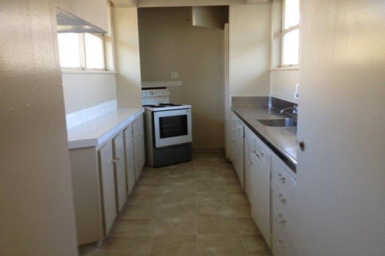 Photo of property in 2 Stanford Crescent, Whataupoko, Gisborne, 4010