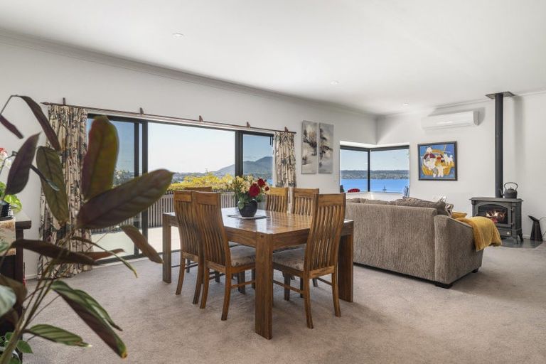 Photo of property in 17 Silich Street, Acacia Bay, Taupo, 3330