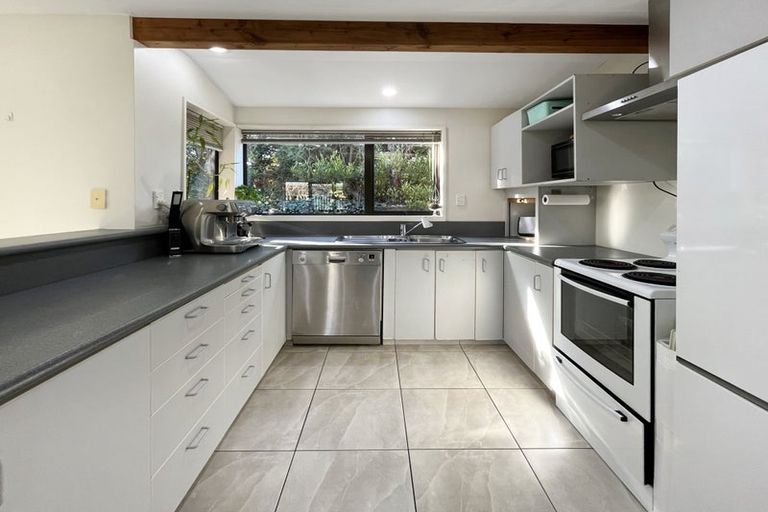 Photo of property in 2/53 Mcfaddens Road, St Albans, Christchurch, 8052