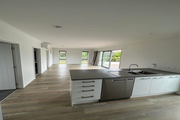 Photo of property in 3 Riverhead Point Drive, Riverhead, 0820