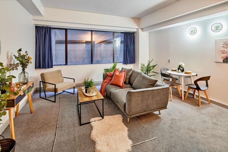Photo of property in Gerondis Bldg Apartments, 208/60 Willis Street, Wellington Central, Wellington, 6011