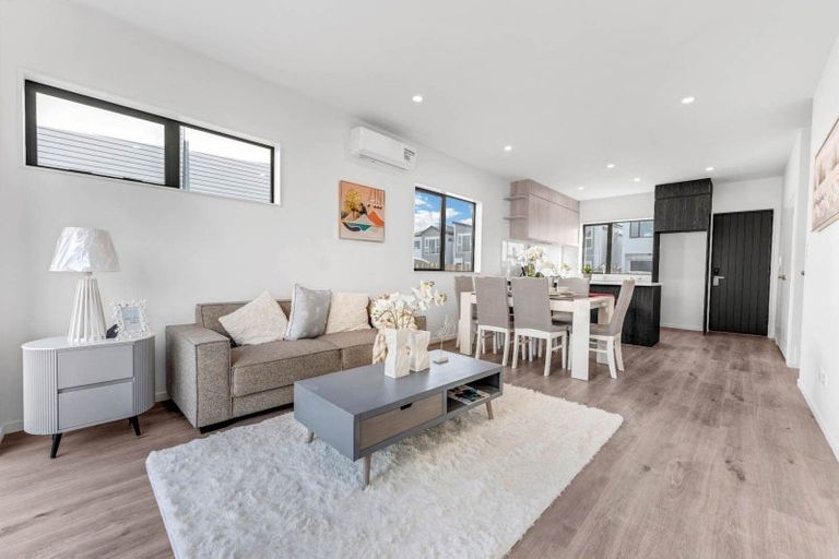 Photo of property in 55 Survila Street, Papakura, 2110