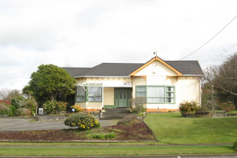 Photo of property in 45 Broadway, Stratford, 4332