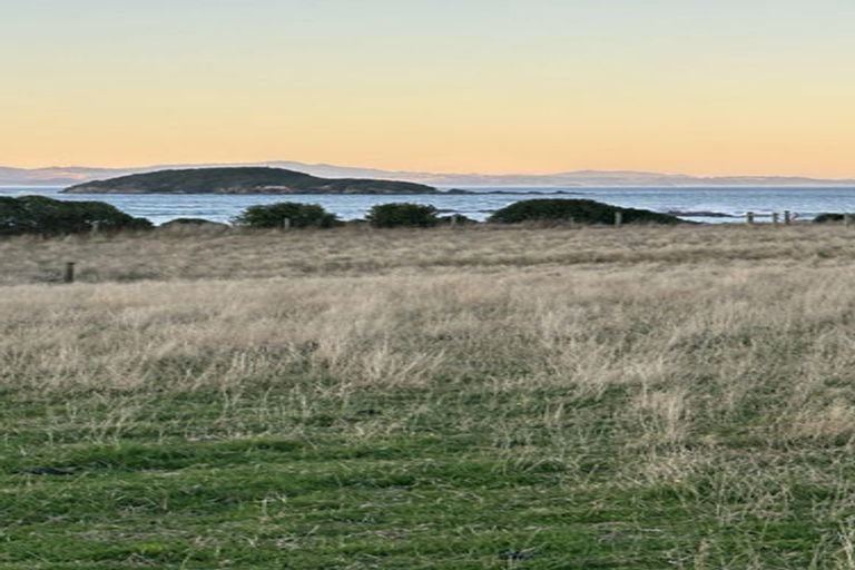 Photo of property in 11 Otuarae Drive, Taieri Beach, 9091