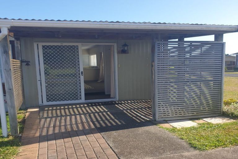 Photo of property in 14 Meachen Terrace, Waiuku, 2123