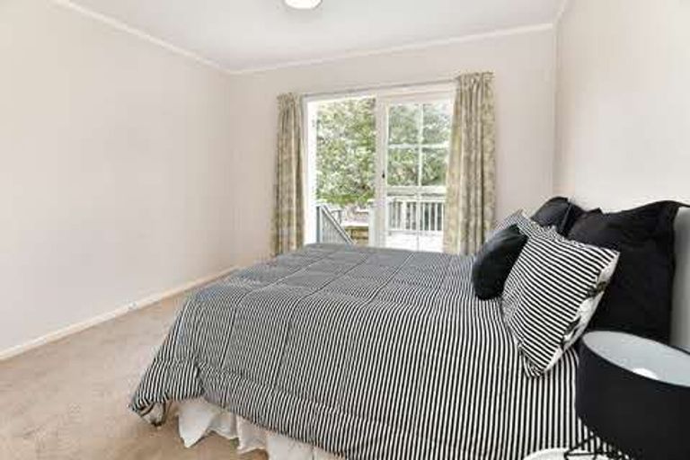 Photo of property in 17 Stapleford Crescent, Browns Bay, Auckland, 0630