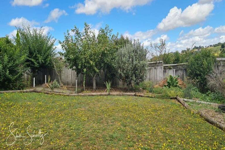 Photo of property in 6 Ash Grove, Maungaturoto, 0520