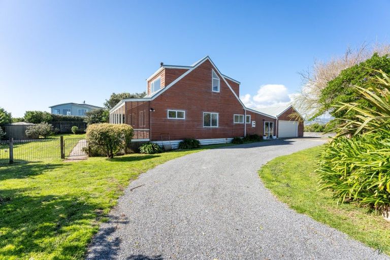 Photo of property in 18 Kitchener Street, Te Horo Beach, Otaki, 5581