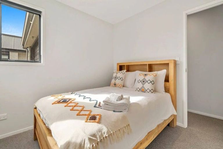 Photo of property in 1 Komata Crescent, Papamoa Beach, Papamoa, 3118