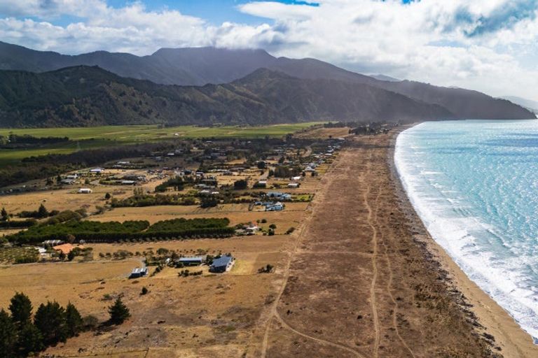 Photo of property in 10 Hinepango Drive, Rarangi, Blenheim, 7273