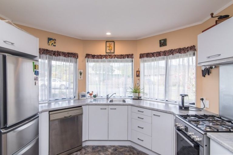 Photo of property in 91 Makarini Street, Paraparaumu, 5032