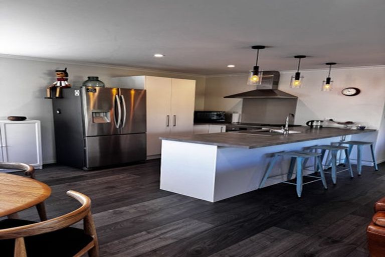 Photo of property in 1 Trinity Lane, Greytown, 5712