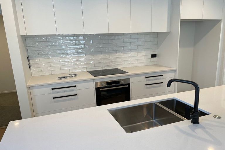 Photo of property in 28 Isobel Hodgson Drive, Cambridge, 3434