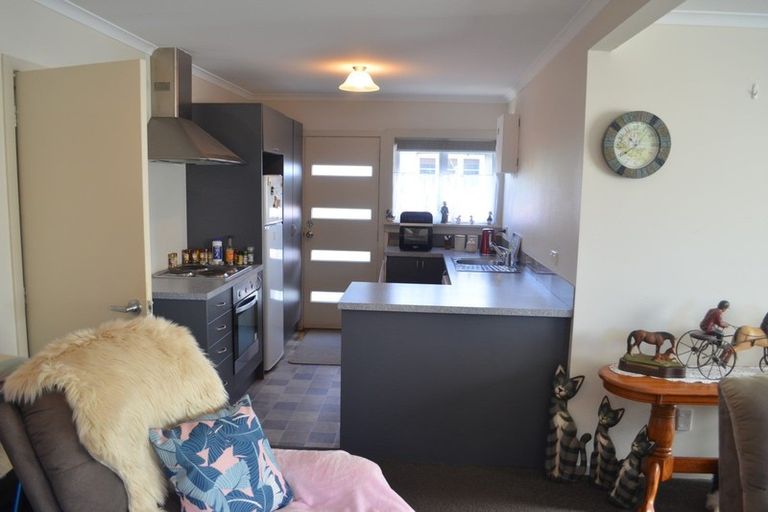 Photo of property in 19 Balmoral Street, Oamaru North, Oamaru, 9400